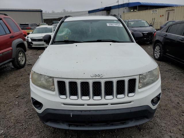 1J4NT5FBXBD138525 - 2011 JEEP COMPASS LIMITED WHITE photo 5