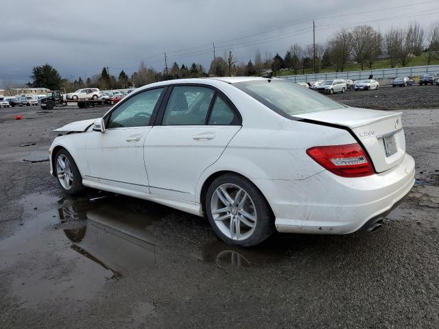 WDDGF4HB6DR280833 - 2013 MERCEDES-BENZ C 250 WHITE photo 2