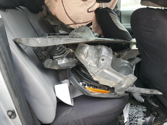 3TMCZ5AN7KM252452 - 2019 TOYOTA TACOMA DOUBLE CAB 银色 照片 10