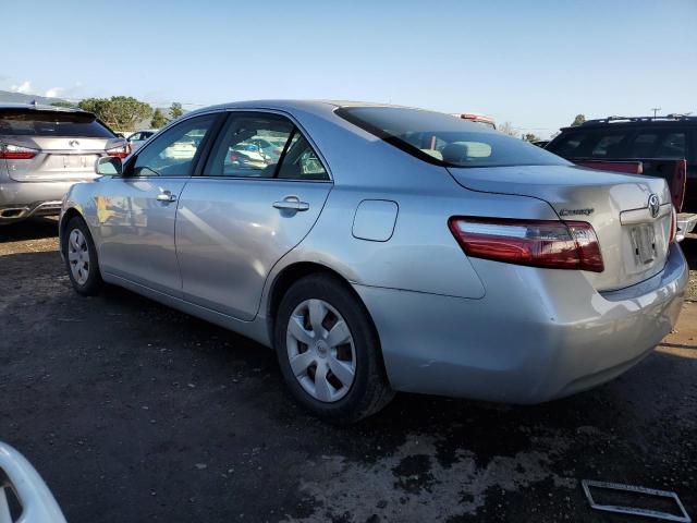 JTNBE46K573128037 - 2007 TOYOTA CAMRY CE SILVER photo 2