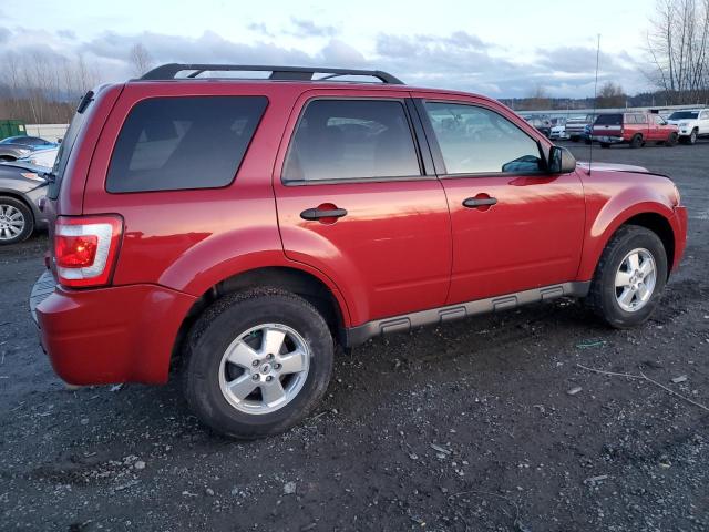 1FMCU9DG2BKB25761 - 2011 FORD ESCAPE XLT RED photo 3