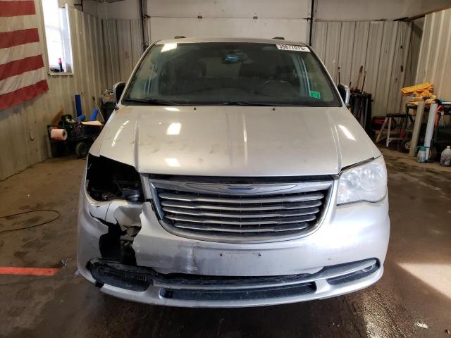 2C4RC1CG3CR119314 - 2012 CHRYSLER TOWN & COU TOURING L SILVER photo 5