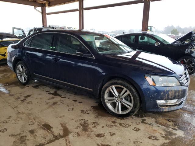 1VWCM7A36DC059526 - 2013 VOLKSWAGEN PASSAT SEL BLUE photo 4