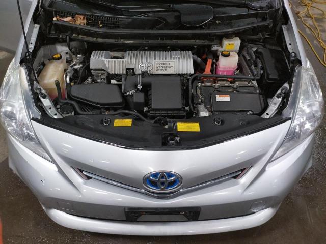 JTDZN3EU2D3204955 - 2013 TOYOTA PRIUS V SILVER photo 11