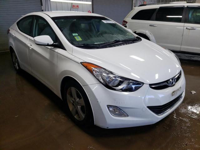 5NPDH4AE1DH411296 - 2013 HYUNDAI ELANTRA GLS WHITE photo 4