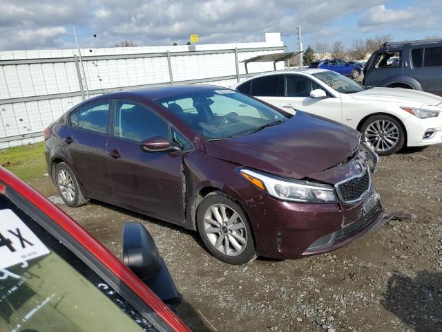 3KPFL4A79HE083161 - 2017 KIA FORTE LX BURGUNDY photo 4