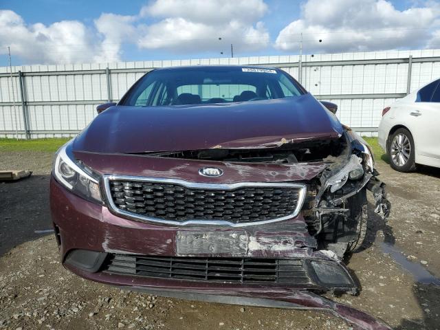 3KPFL4A79HE083161 - 2017 KIA FORTE LX BURGUNDY photo 5