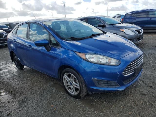 3FADP4BJ4JM115344 - 2018 FORD FIESTA SE BLUE photo 4