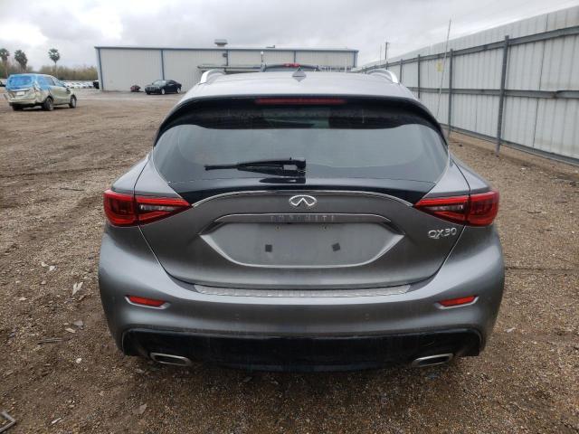 SJKCH5CPXJA057682 - 2018 INFINITI QX30 BASE SILVER photo 6