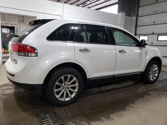 2LMDJ8JK3BBJ13326 - 2011 LINCOLN MKX WHITE photo 3