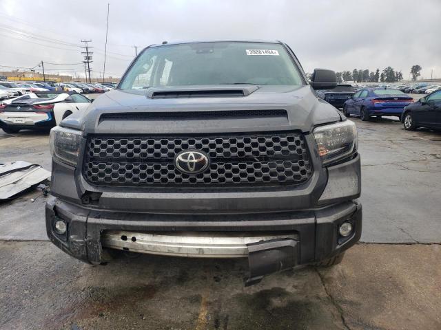 5TFDY5F18KX847382 - 2019 TOYOTA TUNDRA CREWMAX SR5 GRAY photo 5