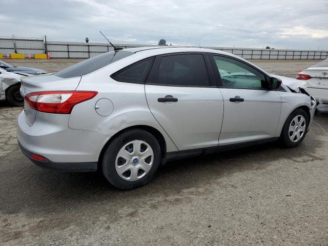 1FAHP3E25CL132108 - 2012 FORD FOCUS S SILVER photo 3