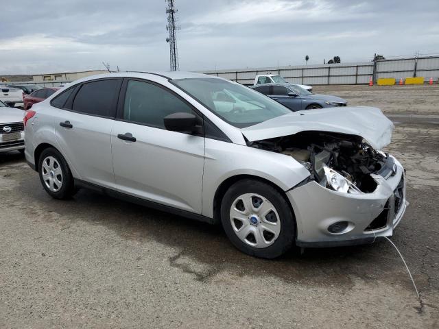 1FAHP3E25CL132108 - 2012 FORD FOCUS S SILVER photo 4