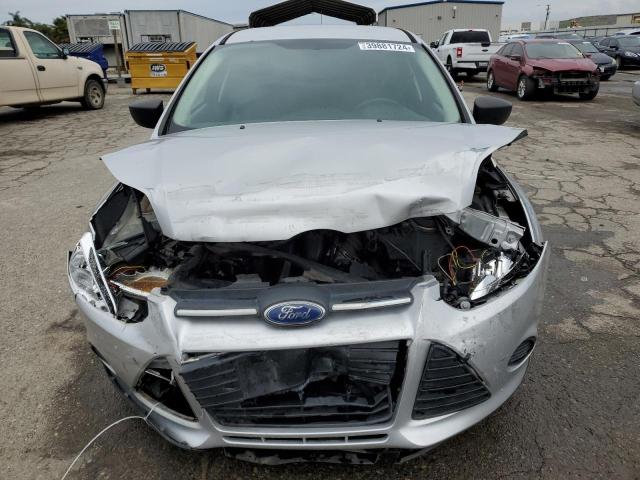 1FAHP3E25CL132108 - 2012 FORD FOCUS S SILVER photo 5