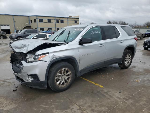 1GNERFKW3JJ132432 - 2018 CHEVROLET TRAVERSE LS SILVER photo 1