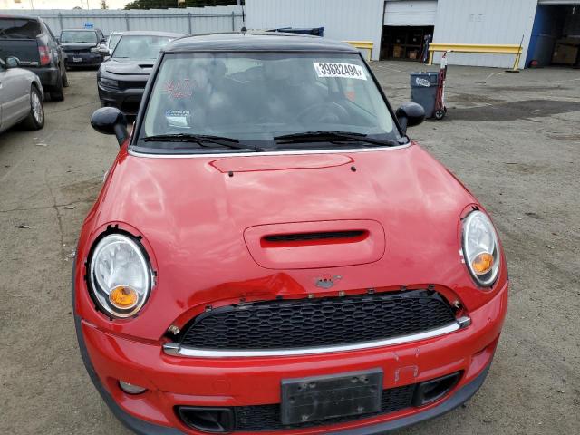 WMWSV3C59CT386128 - 2012 MINI COOPER S RED photo 5