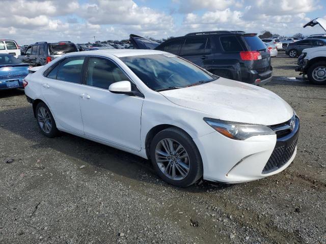 4T1BF1FK9FU896625 - 2015 TOYOTA CAMRY LE WHITE photo 4