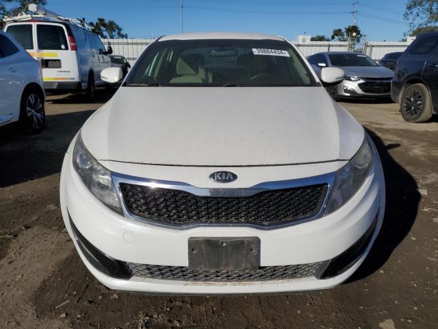 KNAGM4A72D5413923 - 2013 KIA OPTIMA LX WHITE photo 5