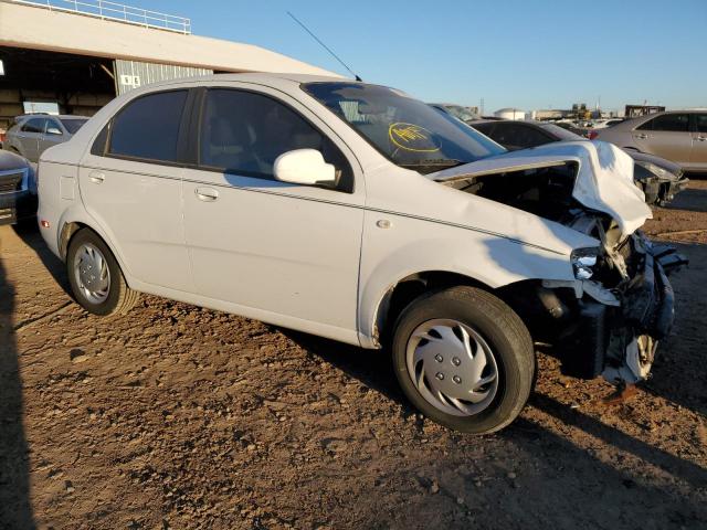KL1TD52635B443715 - 2005 CHEVROLET AVEO BASE WHITE photo 4