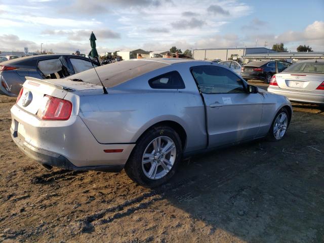 1ZVBP8AN7A5143414 - 2010 FORD MUSTANG SILVER photo 3