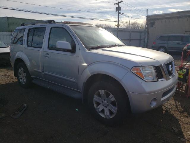 5N1AR18W65C734281 - 2005 NISSAN PATHFINDER LE 银色 照片 4