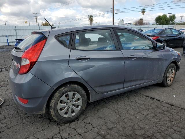 KMHCT5AE4GU274585 - 2016 HYUNDAI ACCENT SE GRAY photo 3