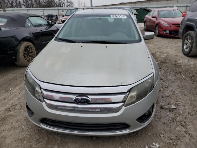 3FAHP0HG4AR346091 - 2010 FORD FUSION SE SILVER photo 5