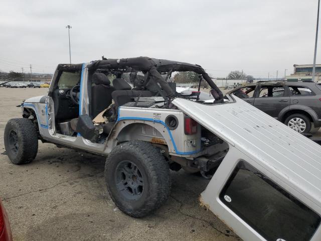 1C4BJWEG2CL158129 - 2012 JEEP WRANGLER U SAHARA WHITE photo 2