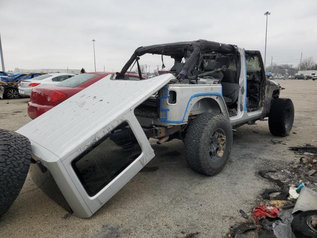 1C4BJWEG2CL158129 - 2012 JEEP WRANGLER U SAHARA WHITE photo 3