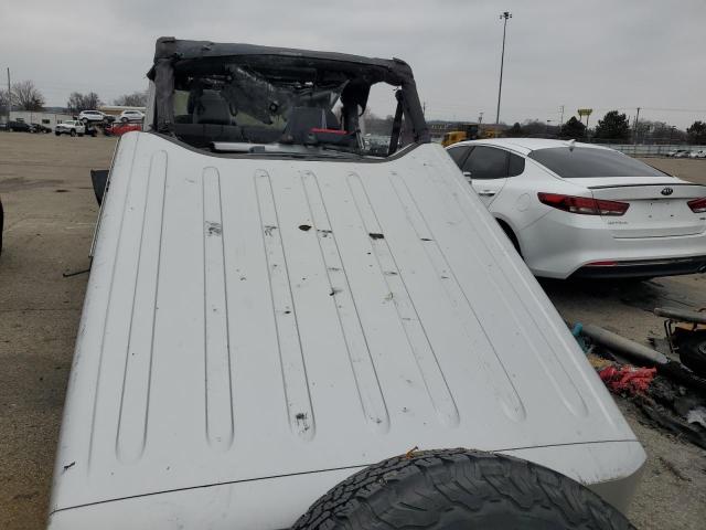 1C4BJWEG2CL158129 - 2012 JEEP WRANGLER U SAHARA WHITE photo 6