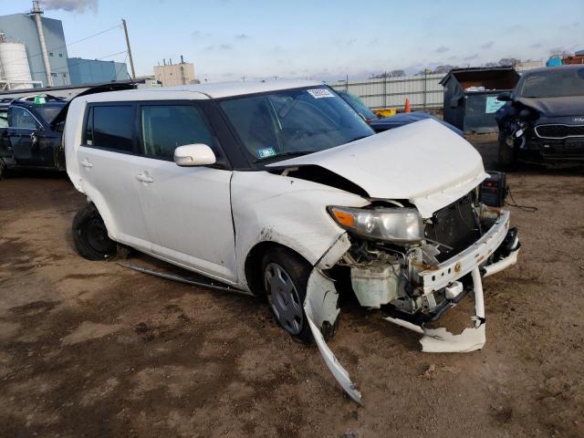 JTLZE4FE4FJ073723 - 2015 TOYOTA SCION XB Beyaz fotoğraf 4