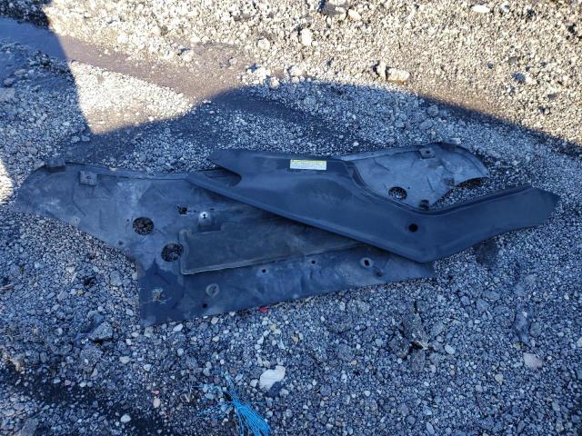 5YJSA1E28FF114618 - 2015 TESLA MODEL S Արծաթագույն լուսանկար 12