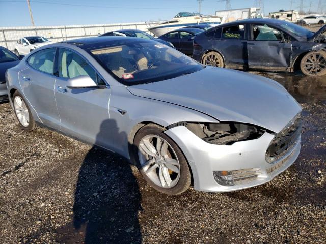 5YJSA1E28FF114618 - 2015 TESLA MODEL S Արծաթագույն լուսանկար 4