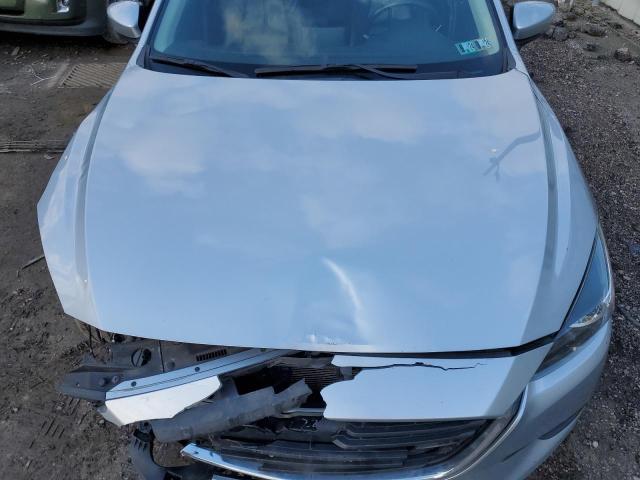 3MZBN1L33JM199434 - 2018 MAZDA 3 TOURING SILVER photo 11