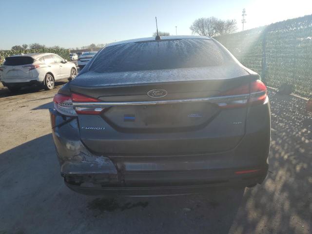 3FA6P0H76HR142698 - 2017 FORD FUSION SE GRAY photo 6