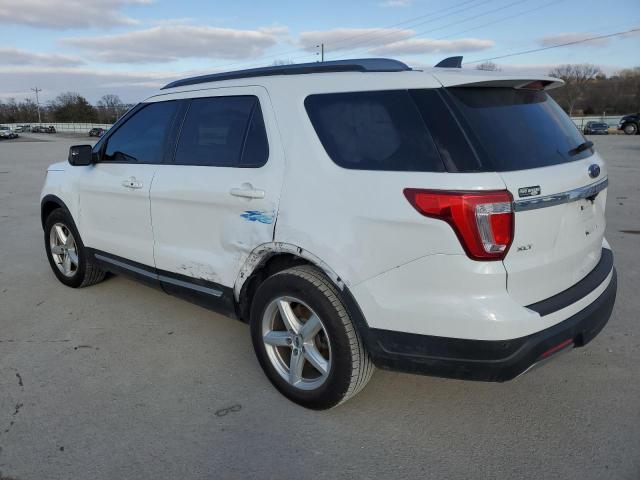 1FM5K7D89KGB33791 - 2019 FORD EXPLORER XLT WHITE photo 2