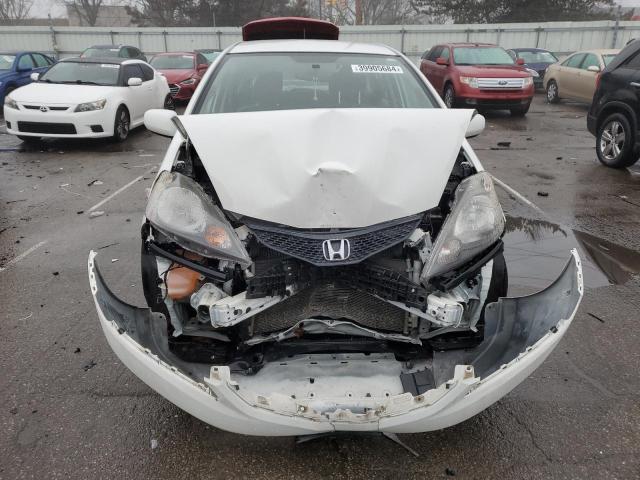 JHMGE8H36DC069193 - 2013 HONDA FIT WHITE photo 5