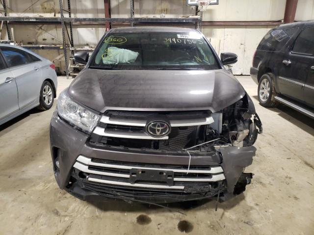 5TDBZRFH1KS941697 - 2019 TOYOTA HIGHLANDER LE GRAY photo 5