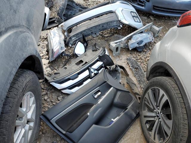 JA4AR3AU8LU021411 - 2020 MITSUBISHI OUTLANDER ES Gümüş foto 12