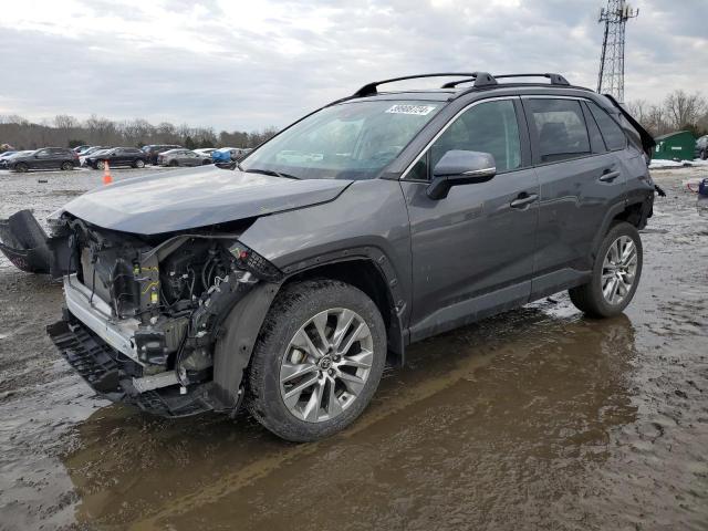 2T3A1RFV5NC318466 - 2022 TOYOTA RAV4 XLE PREMIUM GRAY photo 1