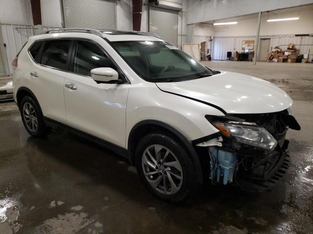 5N1AT2MV7FC854757 - 2015 NISSAN ROGUE S WHITE photo 4