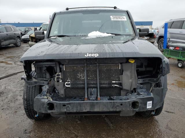 1J4RG4GK3AC137252 - 2010 JEEP COMMANDER SPORT შავი ფოტო 5
