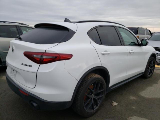 ZASPAKBN2K7C42340 - 2019 ALFA ROMEO STELVIO TI WHITE photo 3