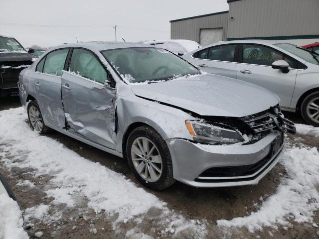 3VWD17AJXFM309556 - 2015 VOLKSWAGEN JETTA SE SILVER photo 4