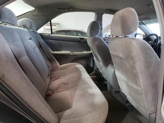 4T1BE32K12U610975 - 2002 TOYOTA CAMRY LE GRAY photo 10