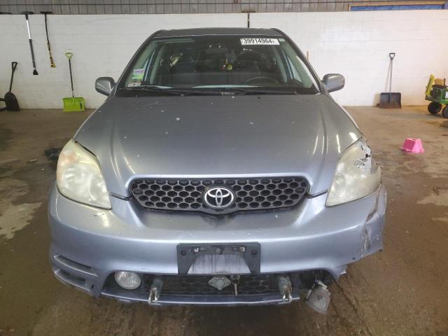 2T1KR38E24C218677 - 2004 TOYOTA COROLLA MA XR SILVER photo 5