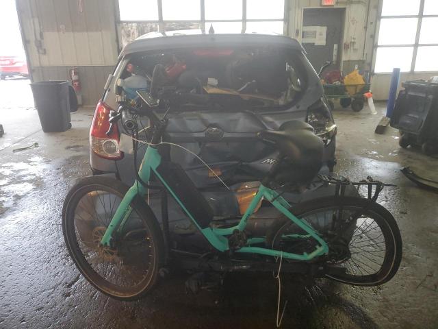 2T1KR38E24C218677 - 2004 TOYOTA COROLLA MA XR SILVER photo 6