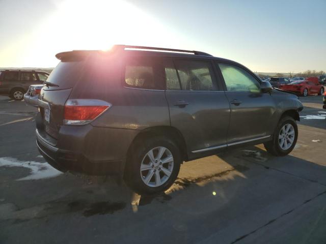 5TDBK3EH1DS200357 - 2013 TOYOTA HIGHLANDER BASE GRAY photo 3