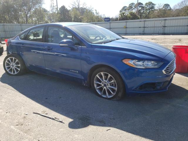 3FA6P0LU7HR296897 - 2017 FORD FUSION SE HYBRID BLUE photo 4