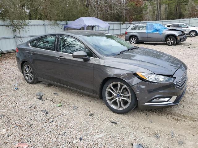 3FA6P0HD2HR244635 - 2017 FORD FUSION SE GRAY photo 4